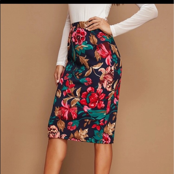 Floral Print High Rise Skirt - Picture 1 of 2